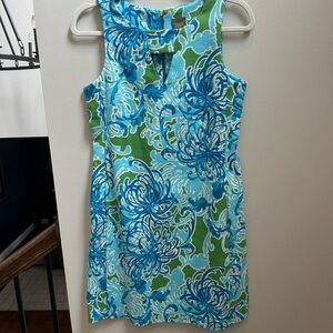 Taylor Floral Sleeveless Tweed Shift Dress in Blue and Green, size 4